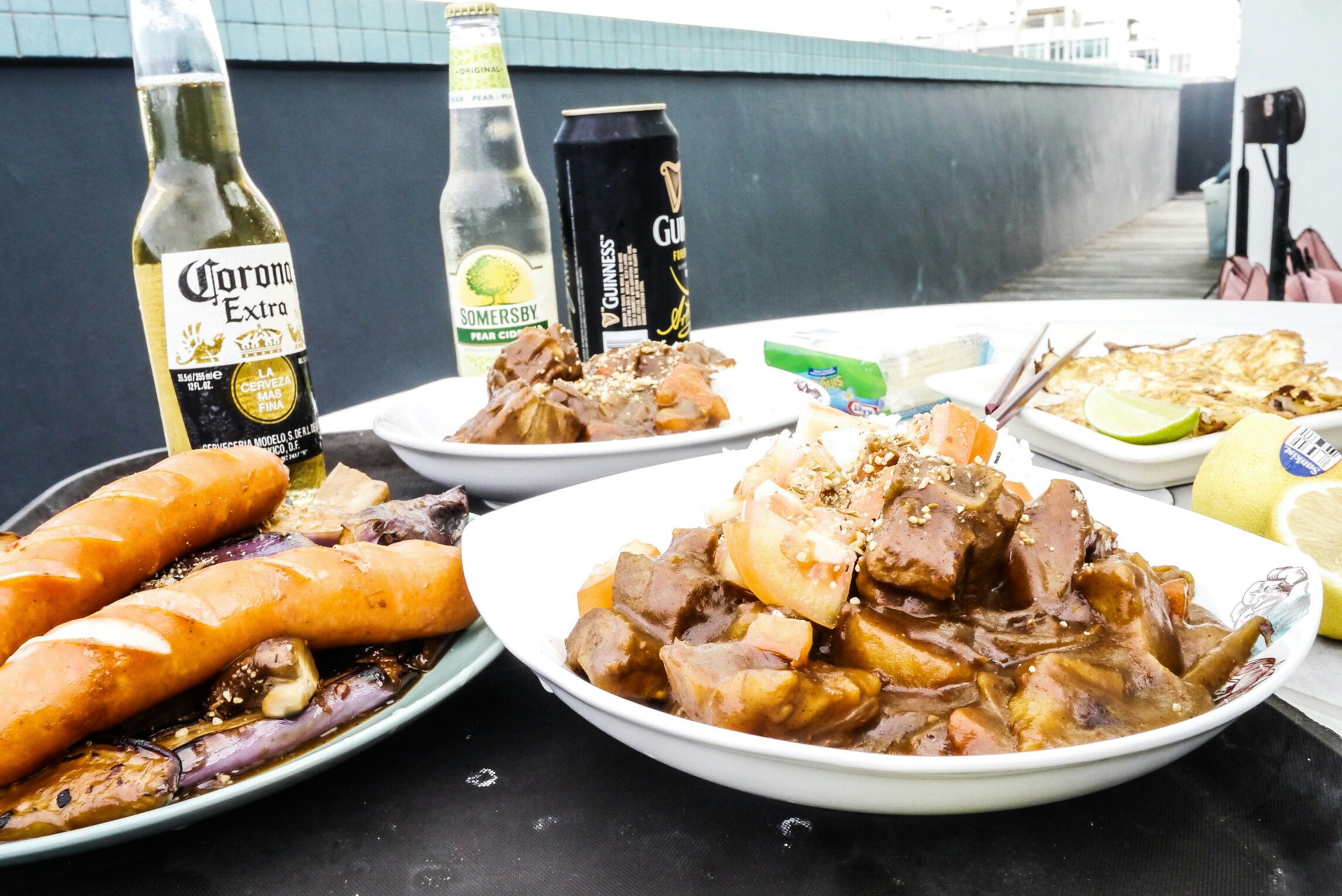 hand maid curry and beer