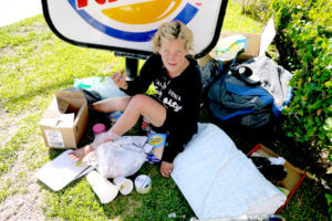 A homeless woman who has serious Injured on her leg in Los Angeles