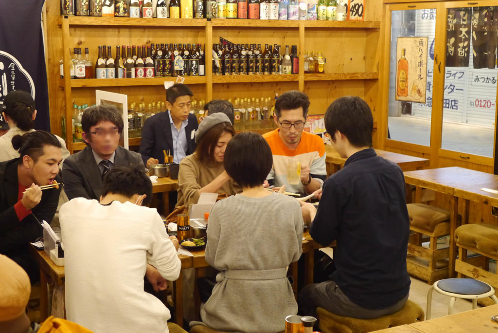 7 friends at Izalaya restaurant in Kamata