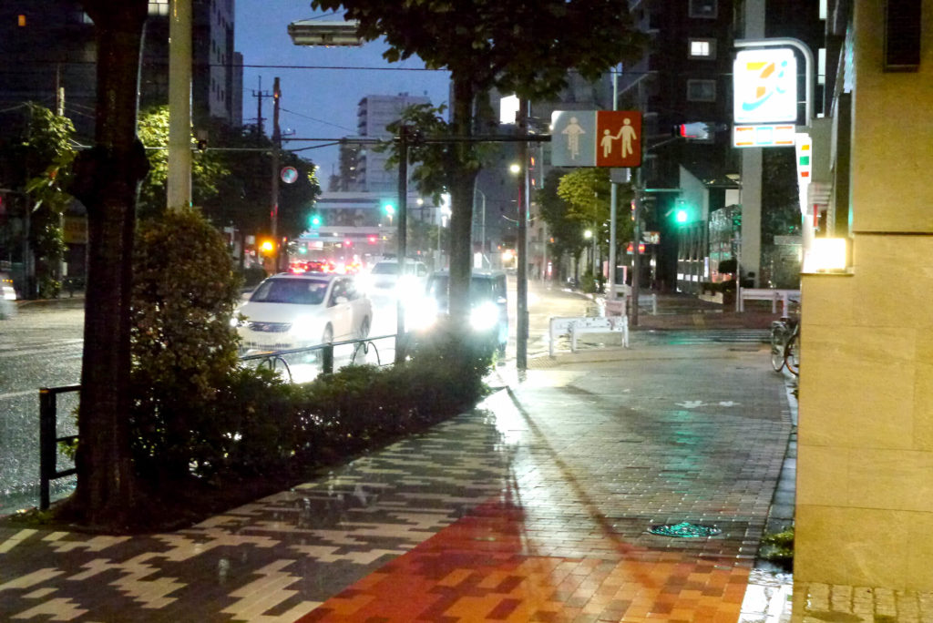 Tokyo kamata road in the rain