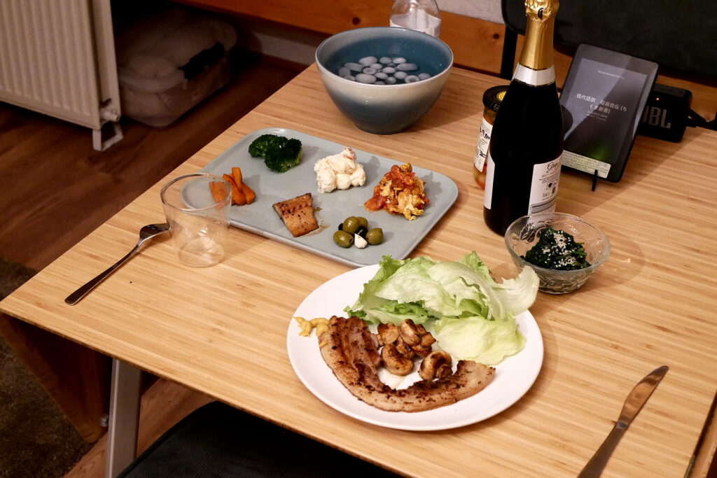 A single Japanese person's cooked dinner on the table table