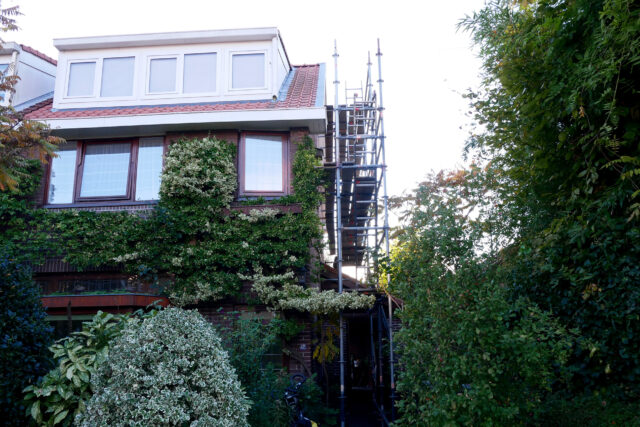 scaffold on the dutch house green