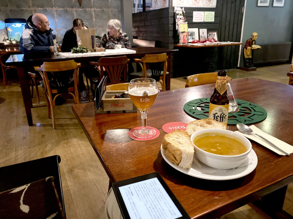 linzen soup in the cafe beverwrik