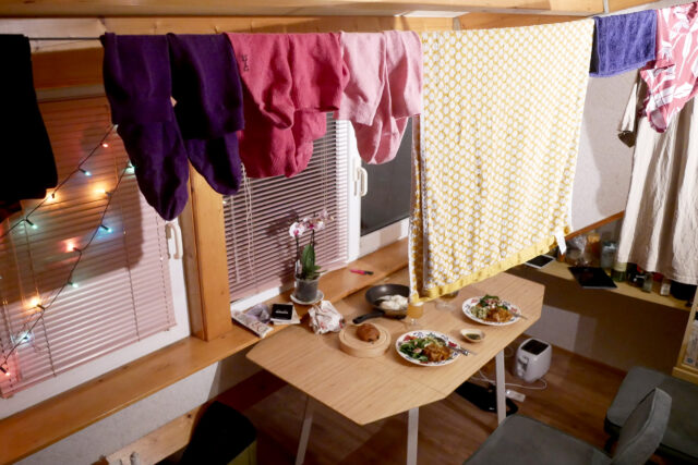 hang laundry and dinner