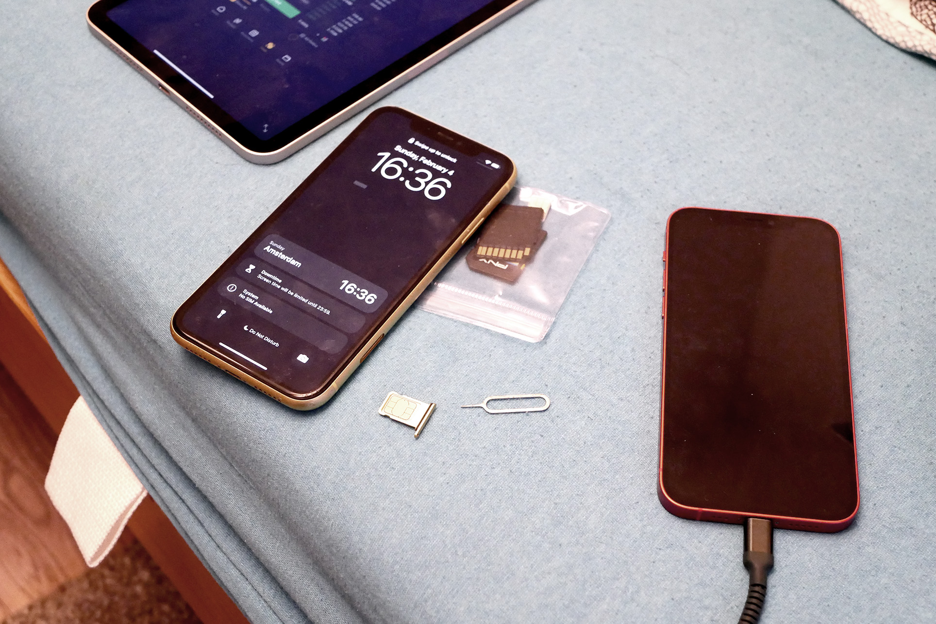 Sim Bed Card Japan’s SIM Card | Really Diary: Contemporary Artist Tomoni Shintaku BLOG