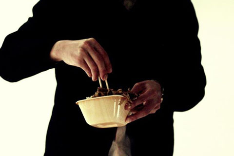 牛丼の滝/カップヌードルの滝の写真素材撮影