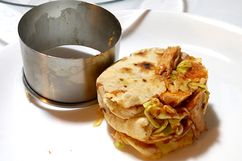 japanize!日本の国旗、日の丸をモチーフとした作品の写真素材撮影