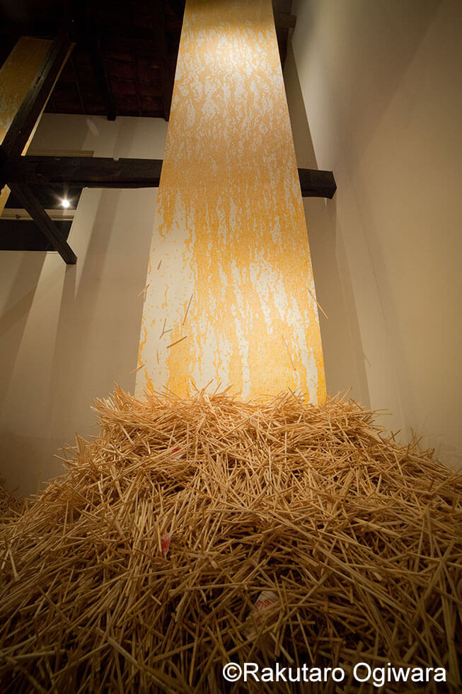 新宅睦仁個展「カップヌードルの滝」@HAGISOの展示風景