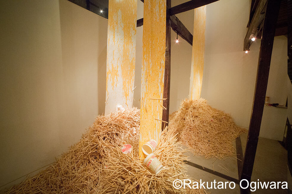 新宅睦仁個展「カップヌードルの滝」@HAGISOの展示風景