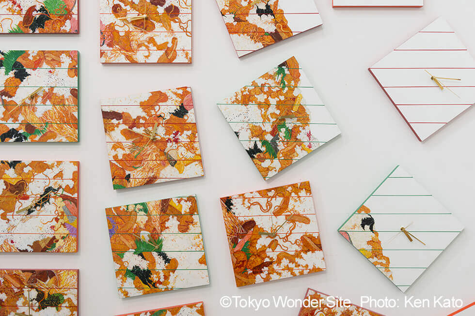 新宅睦仁個展「コンビニ弁当の山－Time is money.」@トーキョーワンダーサイト渋谷の展示風景