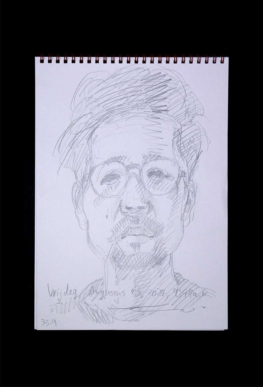Contemporary artist SHINTAKU Tomoni's 2024/8/23 Self-portrait or pencil drawing