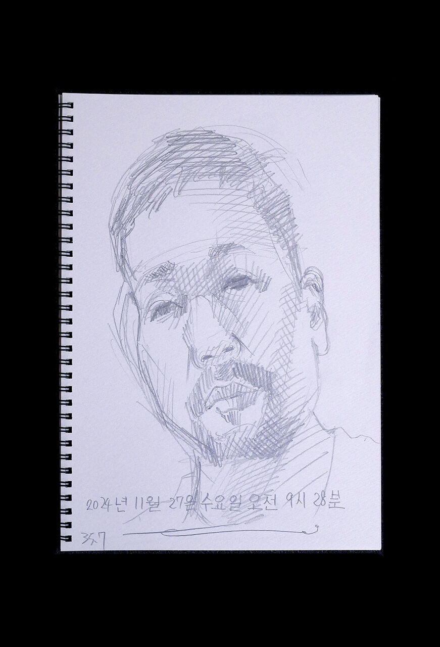 Contemporary artist SHINTAKU Tomoni's 2024/11/27 Self-portrait or pencil drawing