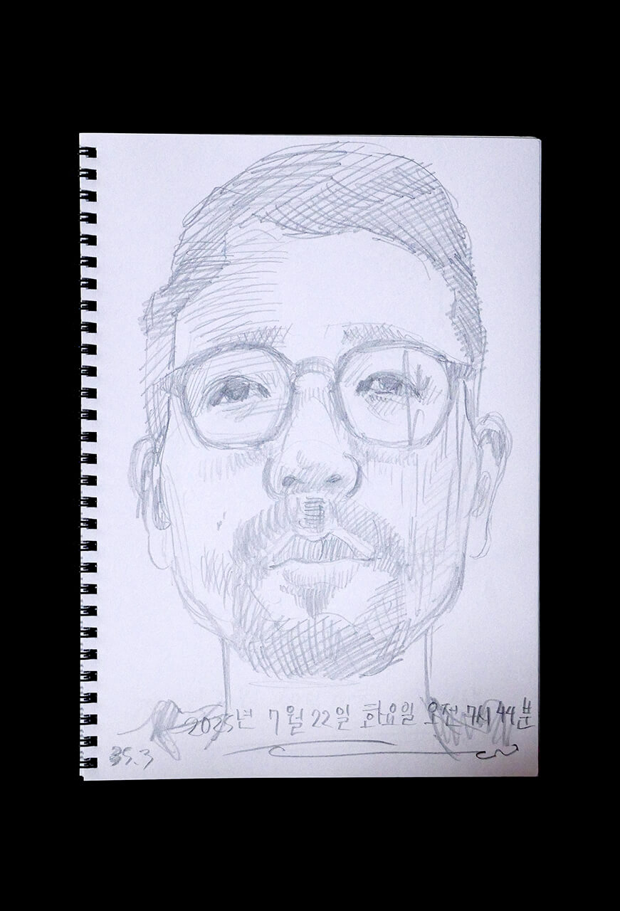Contemporary artist SHINTAKU Tomoni's 2025/7/22 Self-portrait or pencil drawing